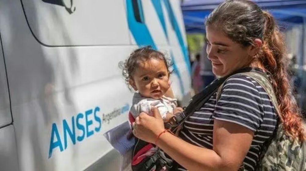 ANSES automatizará el control de escolaridad para liquidar el 20% retenido de la AUH